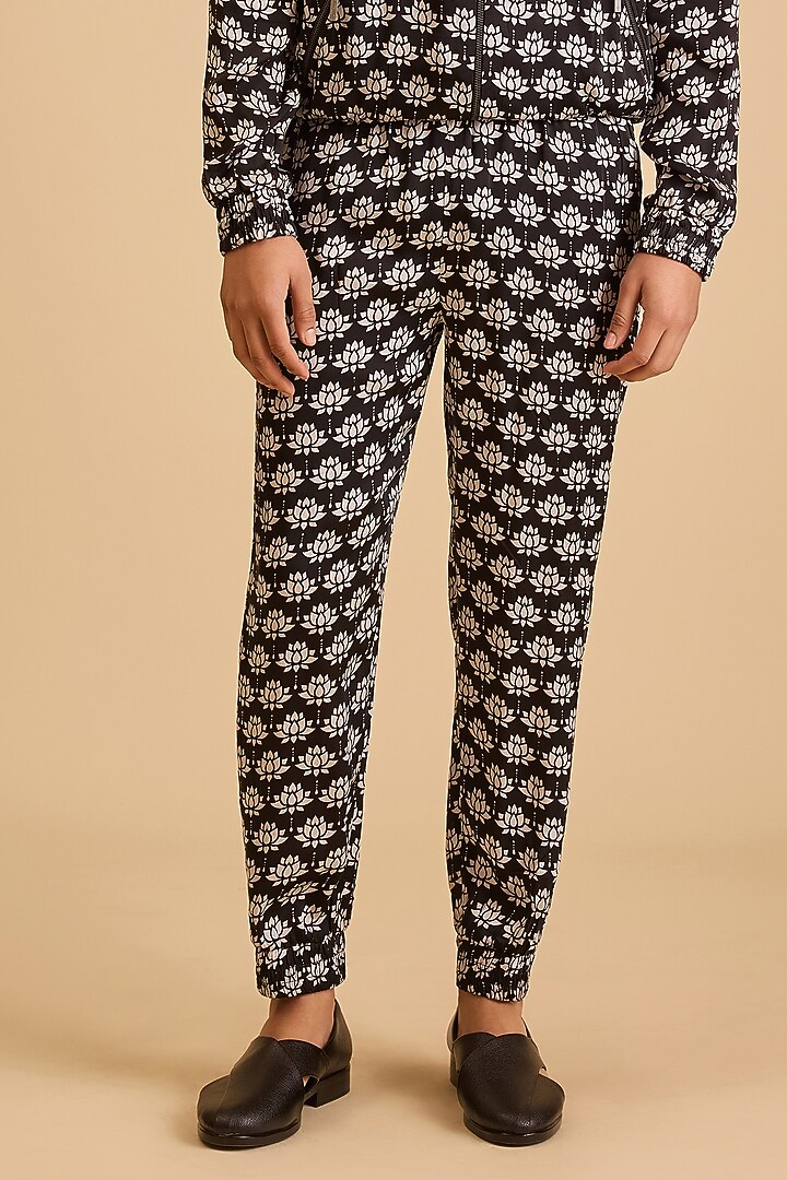 Black & White Bemberg Satin Printed Co-Ord Set by Siddartha Tytler Men at Pernia's Pop Up Shop