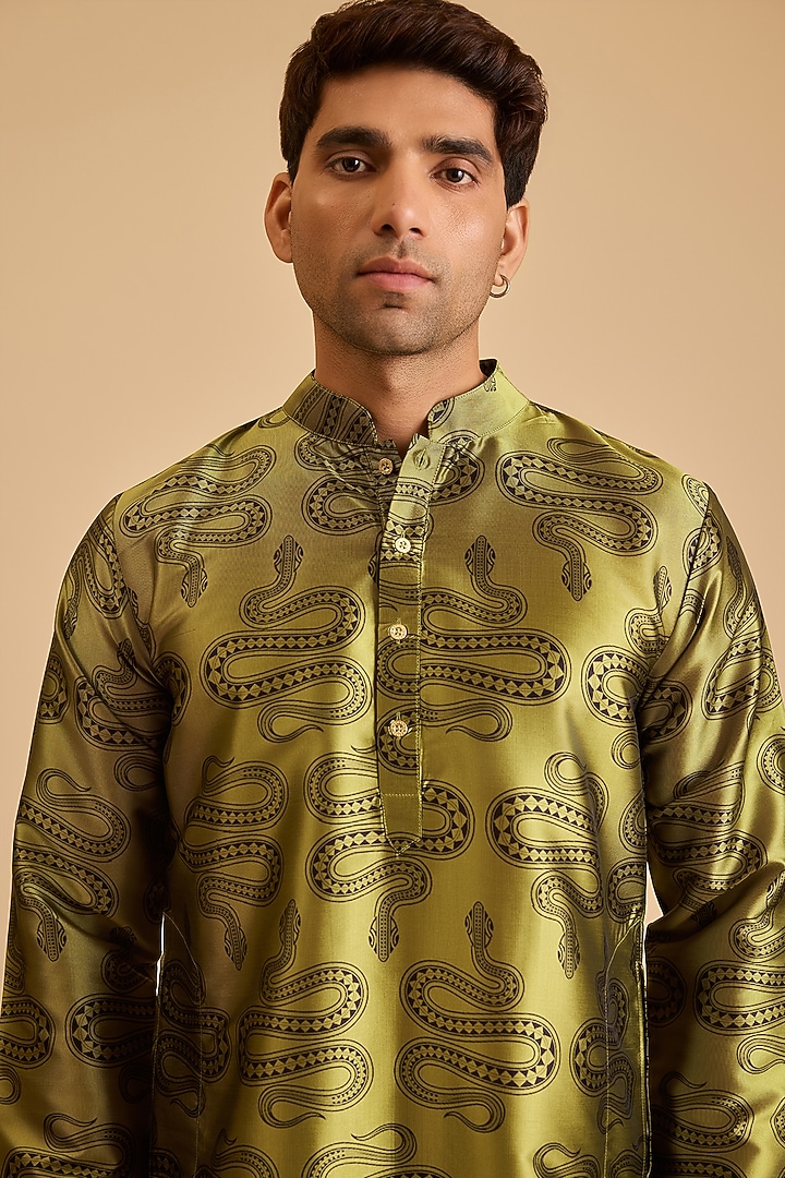 Olive Silk Snake Printed Kurta by Siddartha Tytler Men at Pernia's Pop Up Shop