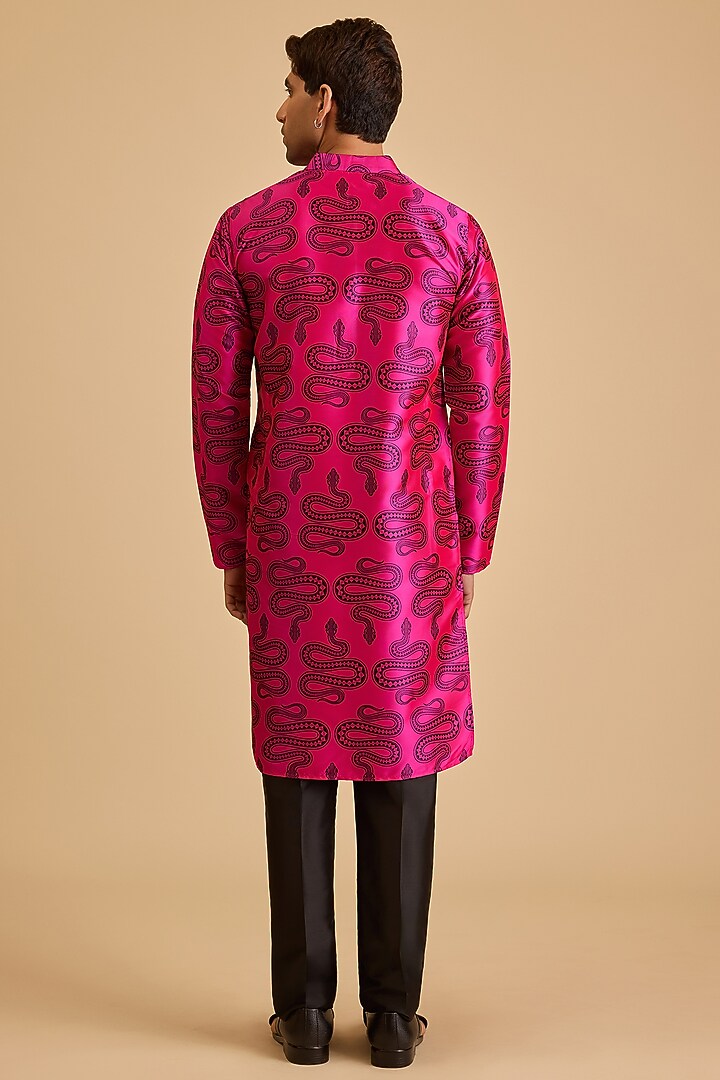 Pink Silk Snake Printed Kurta by Siddartha Tytler Men at Pernia's Pop Up Shop