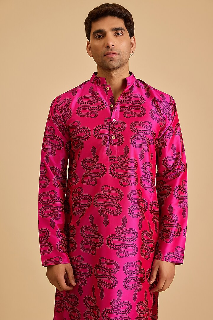 Pink Silk Snake Printed Kurta by Siddartha Tytler Men at Pernia's Pop Up Shop
