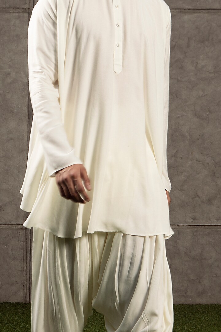 Ivory Draped Kurta Set by Siddartha Tytler Men at Pernia's Pop Up Shop