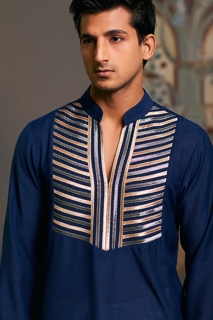 Navy Blue Blended Linen Metallic Stripe Work Kurta by Siddartha Tytler Men at Pernia's Pop Up Shop