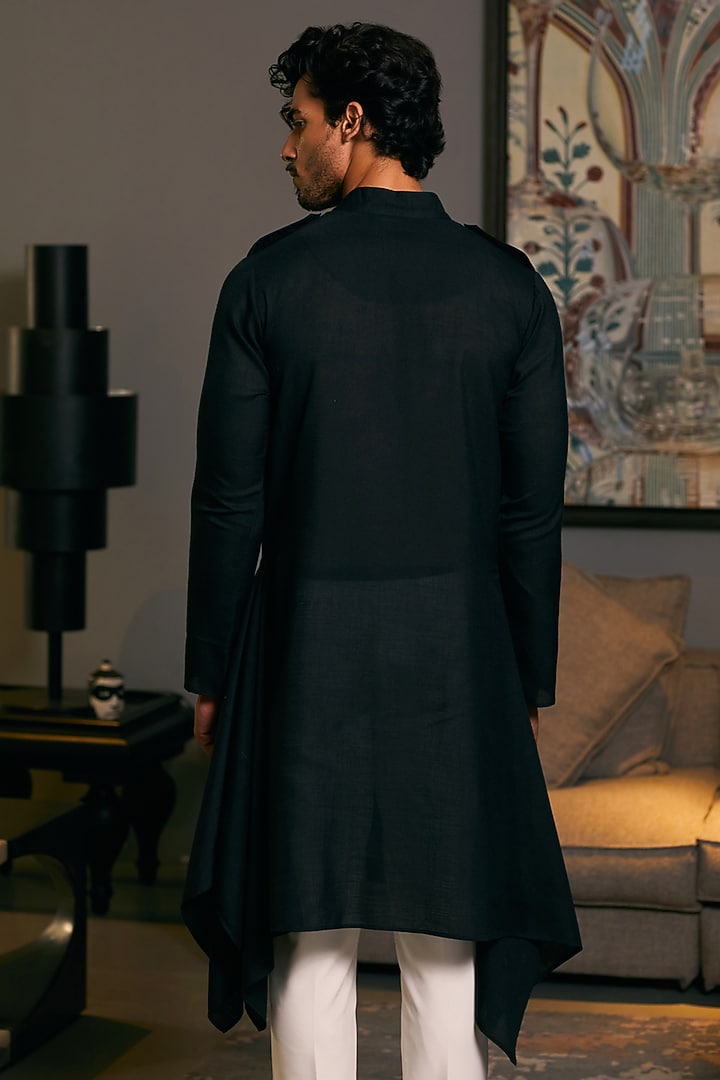 Black Blended Linen Draped Kurta by Siddartha Tytler Men at Pernia's Pop Up Shop