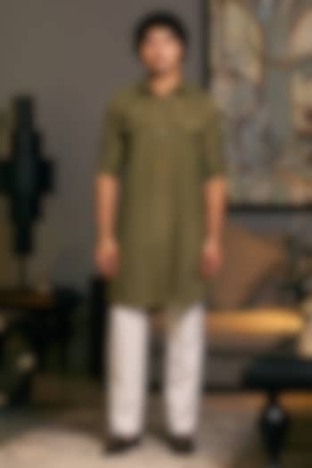 Olive Blended Linen Kurta by Siddartha Tytler Men