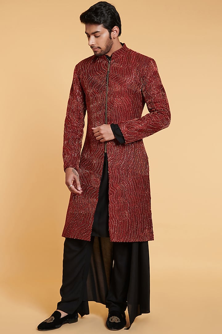 Maroon Embroidered Sherwani Set by Siddartha Tytler Men