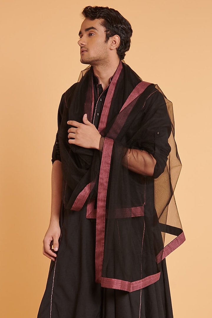 Black Blended Linen Kurta Set by Siddartha Tytler Men at Pernia's Pop Up Shop