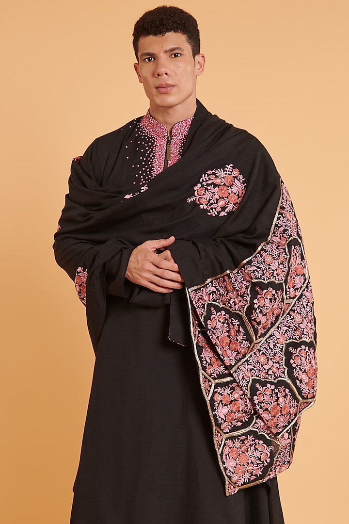 Black Blended Linen Embroidered Dupatta by Siddartha Tytler Men at Pernia's Pop Up Shop