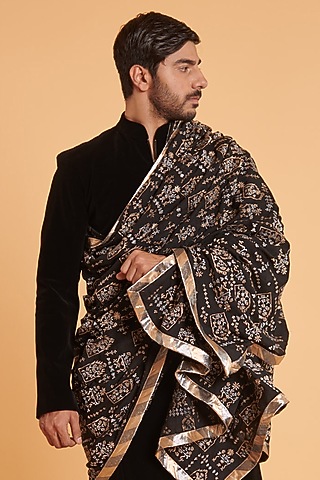 Black & Gold Blended Linen Aari Embroidered Dupatta by Siddartha Tytler Men