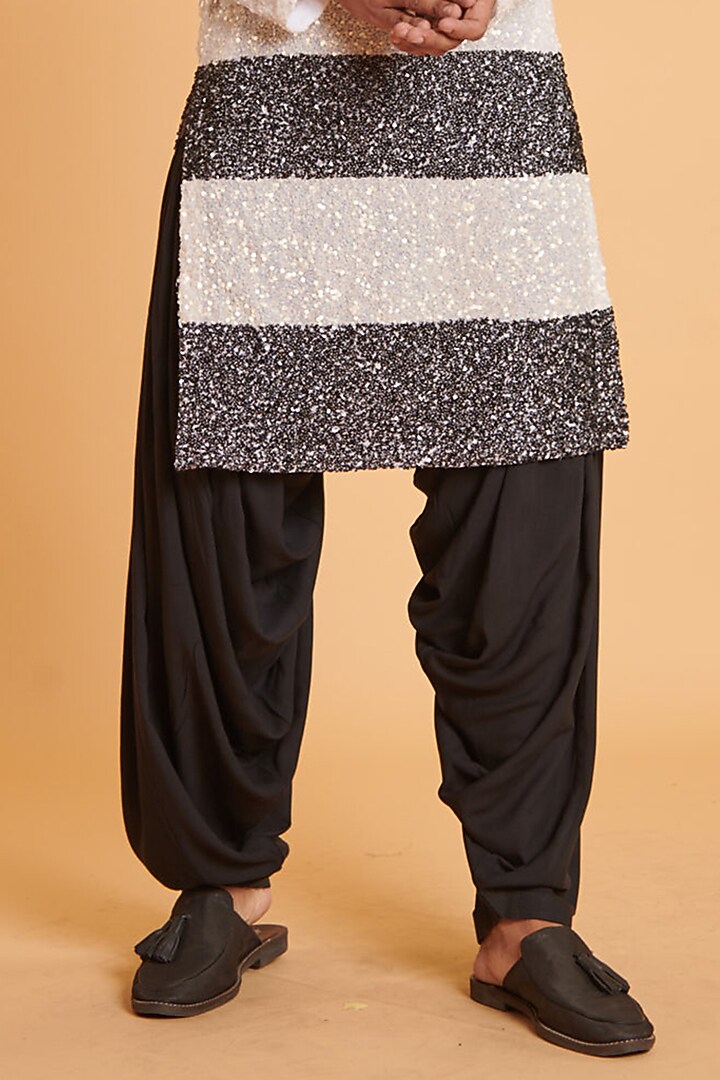 Ivory & Black Georgette Hand Embroidered Striped Kurta Set by Siddartha Tytler Men at Pernia's Pop Up Shop