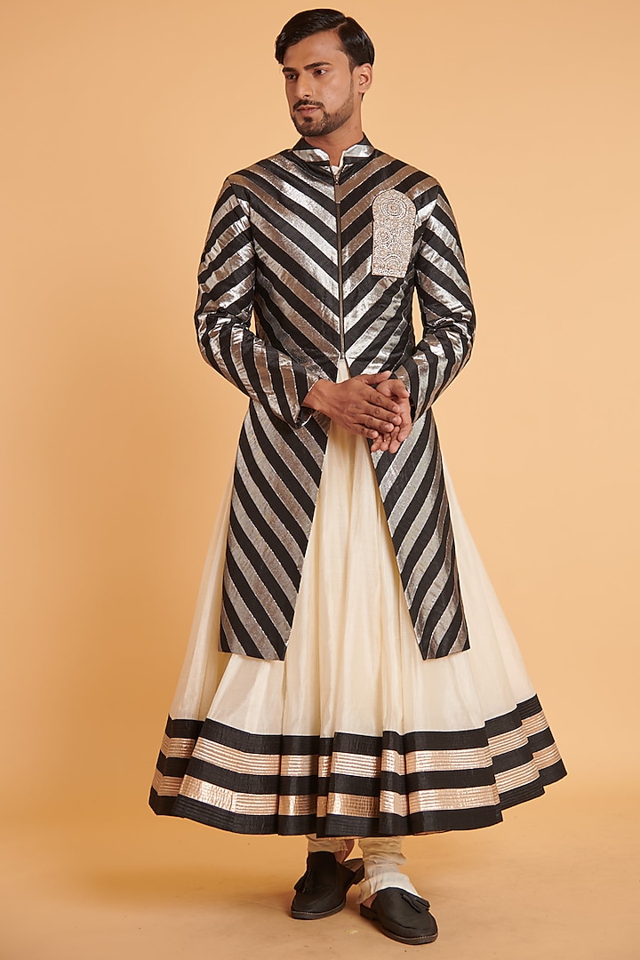 Ivory Chanderi Thirty Kali Anarkali Set by Siddartha Tytler Men