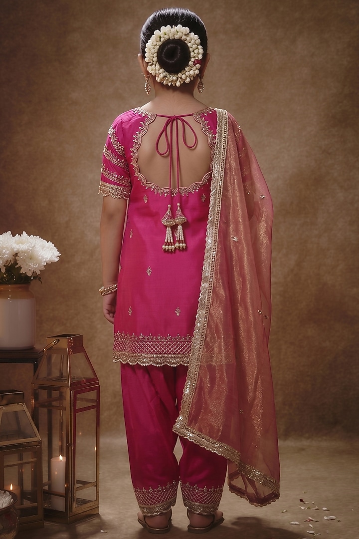 Pink Viscose Georgette Embroidered Kurta Set For Girls by Starflower by Renee Label at Pernia's Pop Up Shop