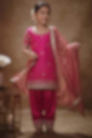 Pink Viscose Georgette Embroidered Kurta Set For Girls by Starflower by Renee Label at Pernia's Pop Up Shop