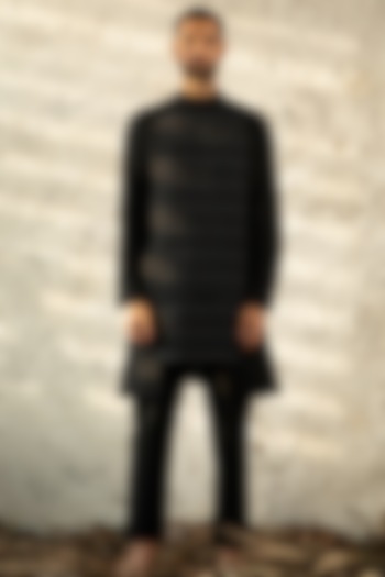 Black Printed Kurta Set by Surabhi Agarwal at Pernia's Pop Up Shop