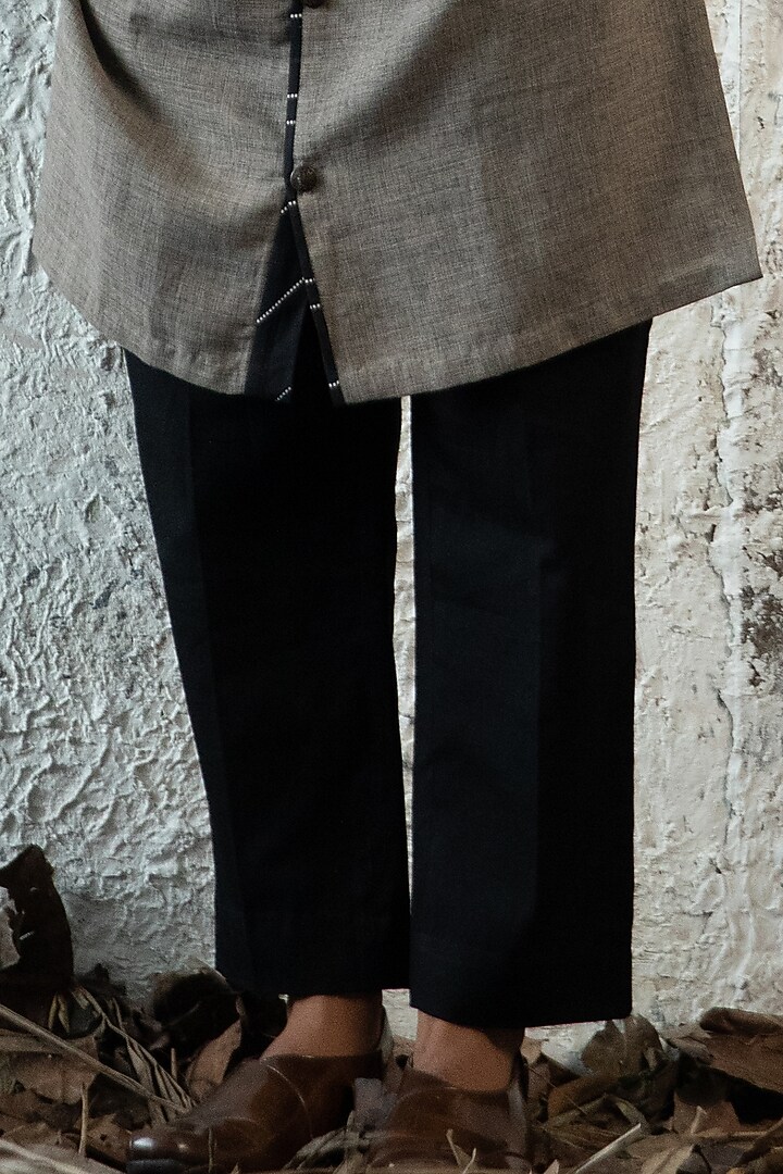Grey Linen Kurta Set by Surabhi Agarwal at Pernia's Pop Up Shop