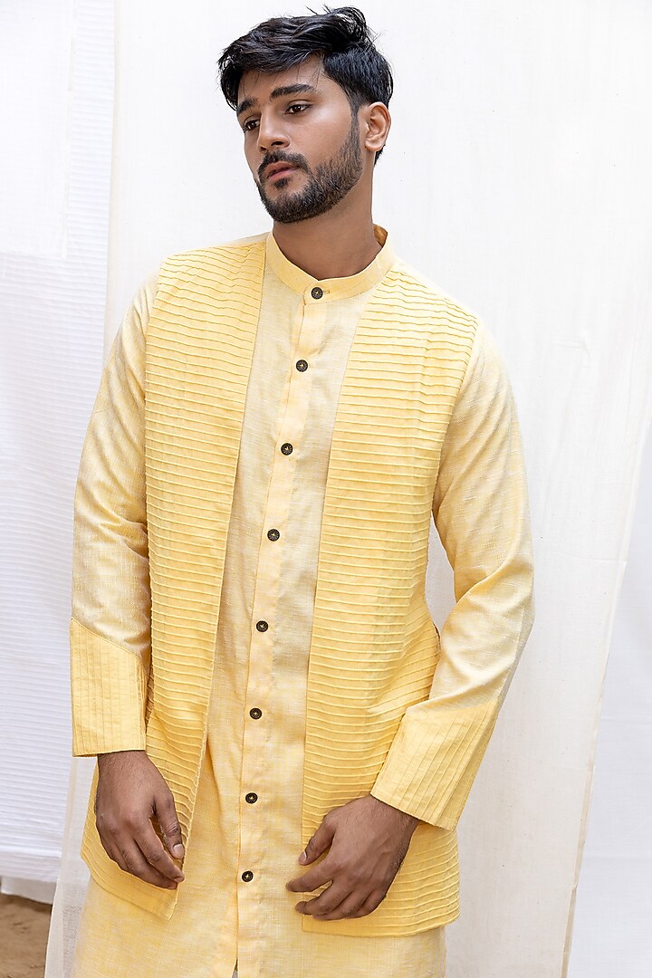 Yellow Self Textured Linen Cotton Blend Kurta Set by Surabhi Agarwal at Pernia's Pop Up Shop