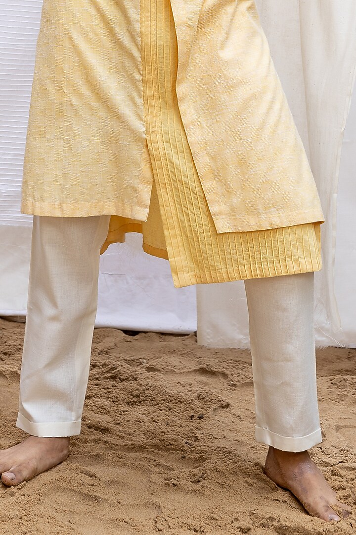 Yellow Self Textured Linen Cotton Blend Layered Kurta Set by Surabhi Agarwal at Pernia's Pop Up Shop