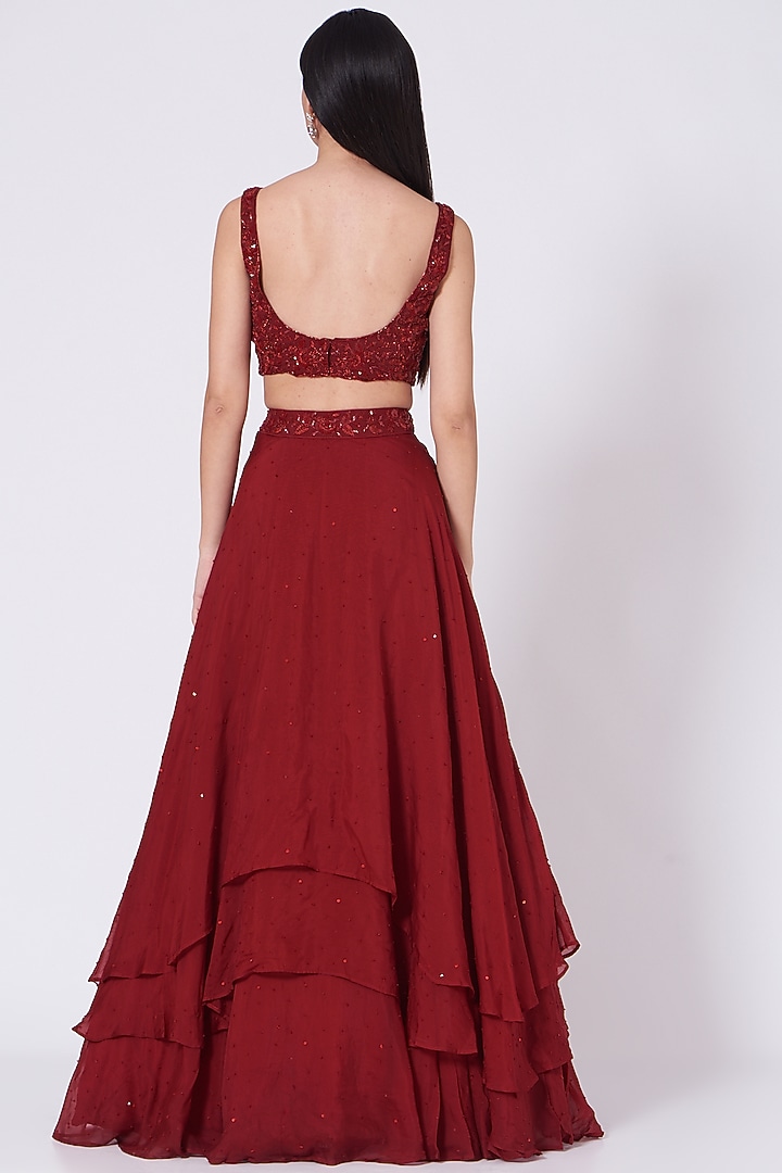 Deep Maroon Zardosi Embroidered Dupatta by Sunita Bhandari at Pernia's Pop Up Shop