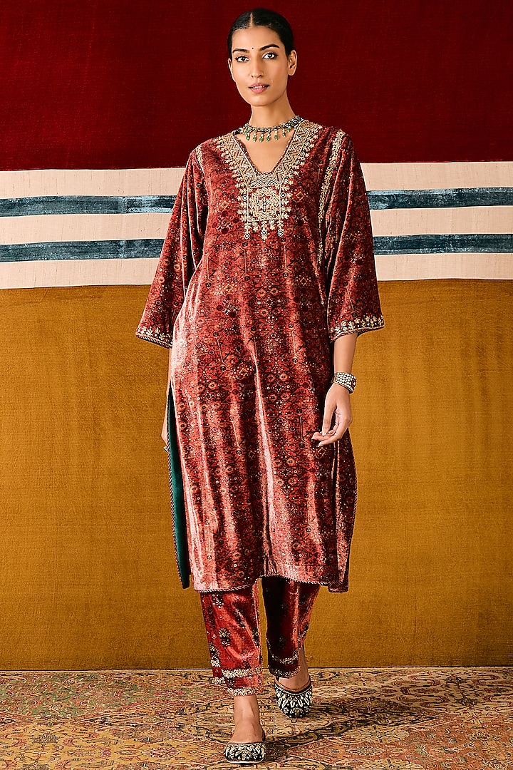 Rusty Orange Silk Velvet Floral Motif Embroidered & Printed Kurta Set by Sue Mue at Pernia's Pop Up Shop