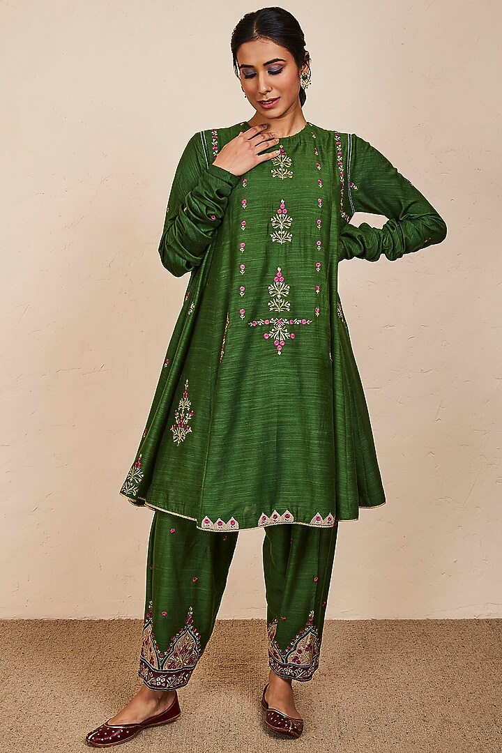 Green Tussar Georgette Embroidered Wedding Anarkali Set by Sue Mue at Pernia's Pop Up Shop
