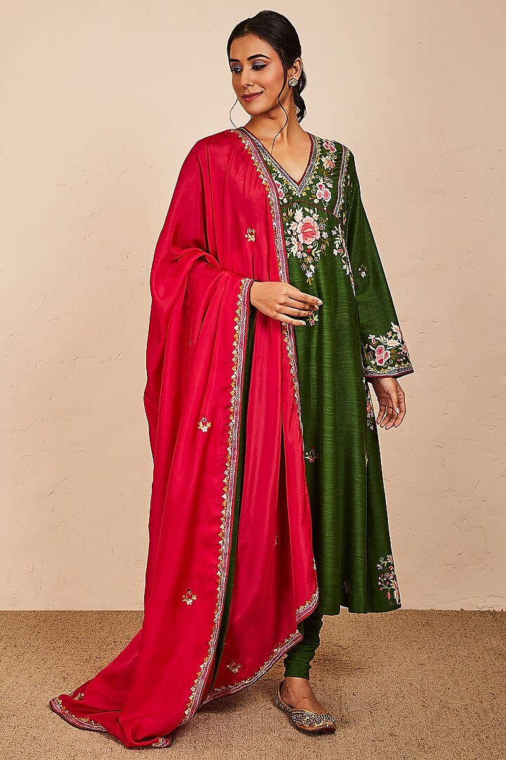 Green Tussar Georgette Embroidered Kurta Set by Sue Mue