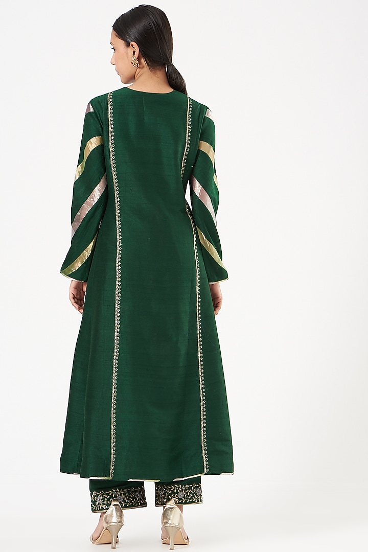 Bottle Green Hand Embroidered Kurta Set by Sue Mue at Pernia's Pop Up Shop