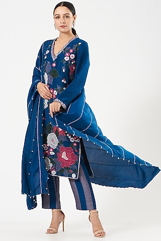 Midnight Blue Embroidered Kurta Set by Sue Mue