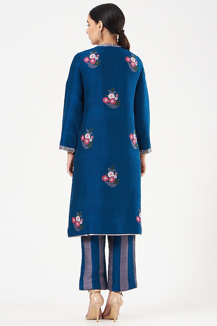 Midnight Blue Embroidered Kurta Set by Sue Mue at Pernia's Pop Up Shop