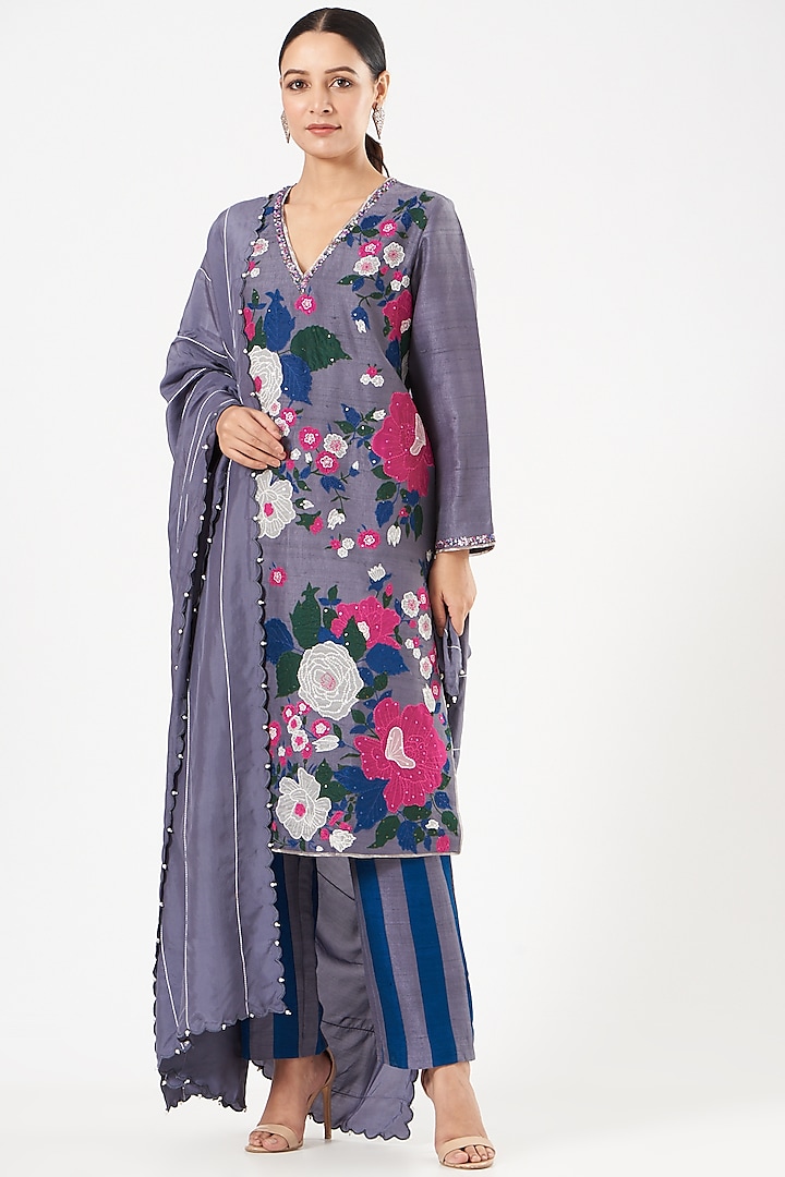 Grey Sequins Embroidered Kurta Set by Sue Mue