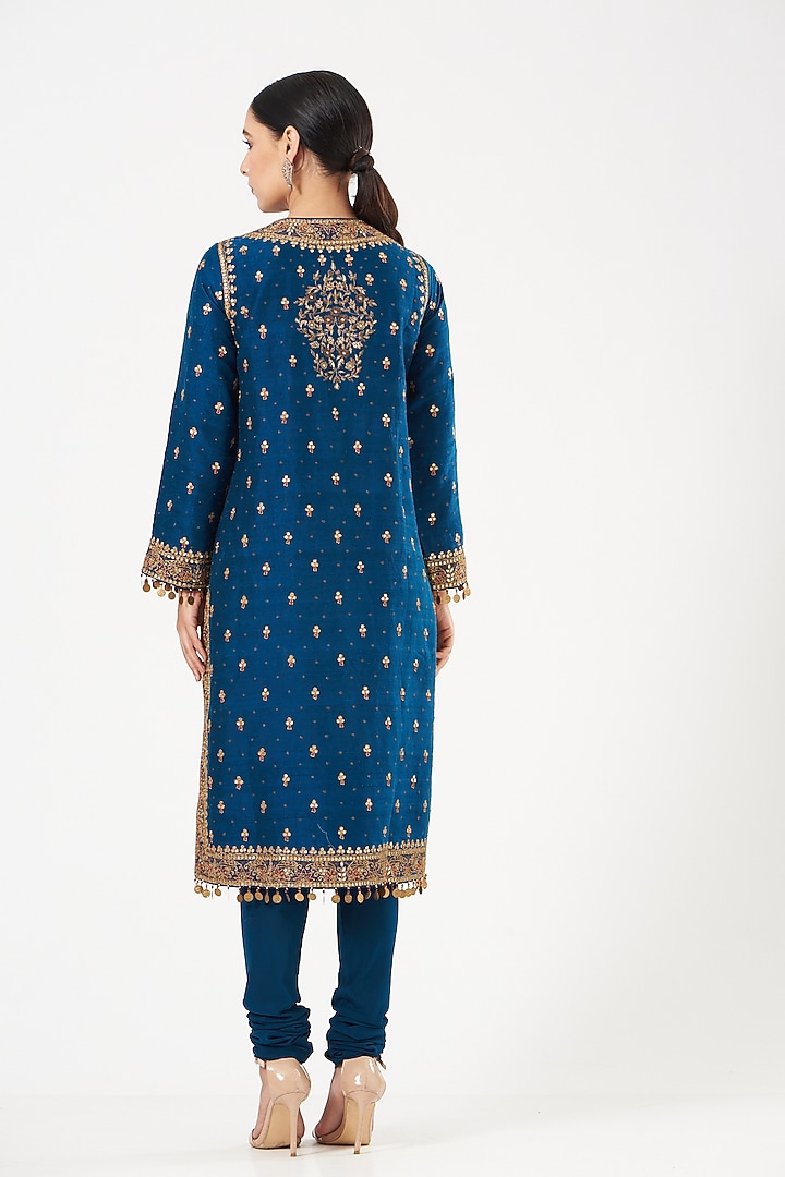 Midnight Blue Zari Embroidered Kurta Set by Sue Mue at Pernia's Pop Up Shop