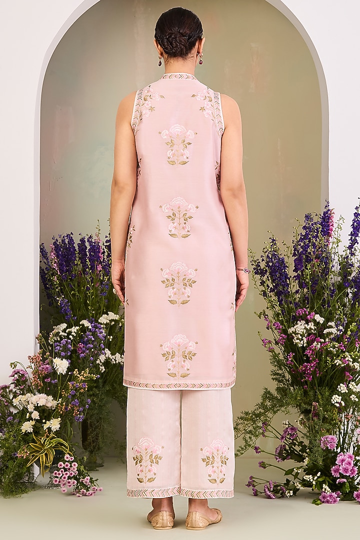 Pastel Pink Handwoven Silk Chanderi Embroidered Kurta Set by Sue Mue at Pernia's Pop Up Shop