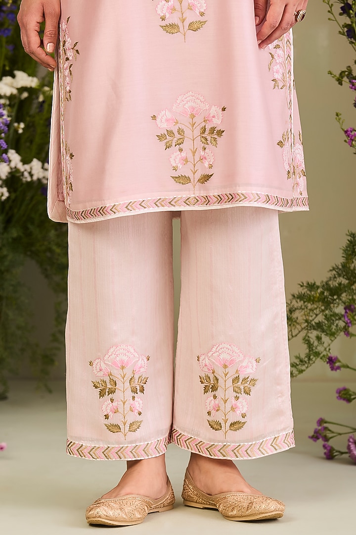Pastel Pink Handwoven Silk Chanderi Embroidered Kurta Set by Sue Mue at Pernia's Pop Up Shop