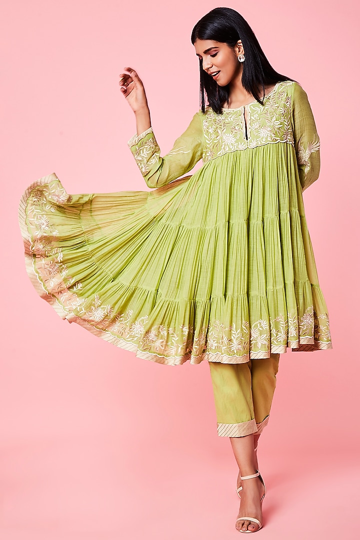 Green Embroidered Anarkali Set by Sue Mue at Pernia's Pop Up Shop