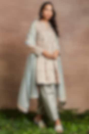 Peach Handwoven Silk Tissue Hand Embroidered Kalidar Kurta Set by Sue Mue at Pernia's Pop Up Shop