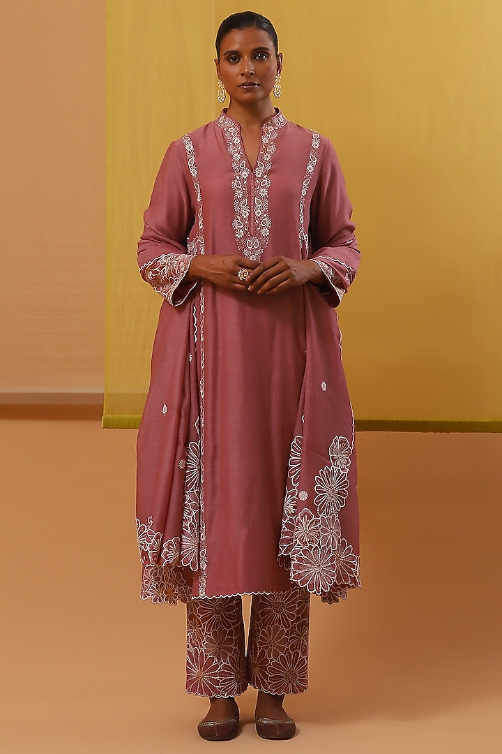 Pink Handwoven Chanderi Mulmul Silk Thread Embroidered Straight Kurta Set by Sue Mue at Pernia's Pop Up Shop