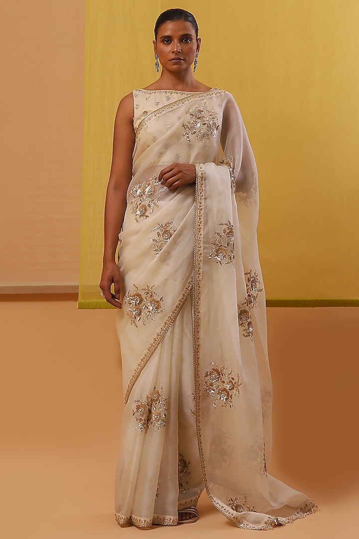 Off-White Pure Silk Organza Sequins Hand Embroidered Saree Set by Sue Mue at Pernia's Pop Up Shop