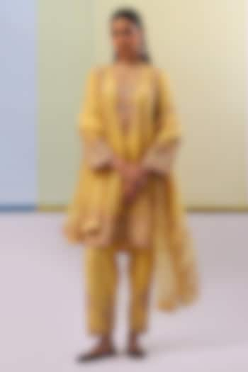 Yellow Pure Silk Organza Sequins Embroidered Kurta Set by Sue Mue at Pernia's Pop Up Shop