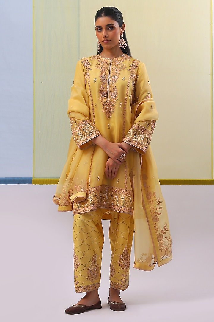 Yellow Pure Silk Organza Sequins Embroidered Kurta Set by Sue Mue at Pernia's Pop Up Shop