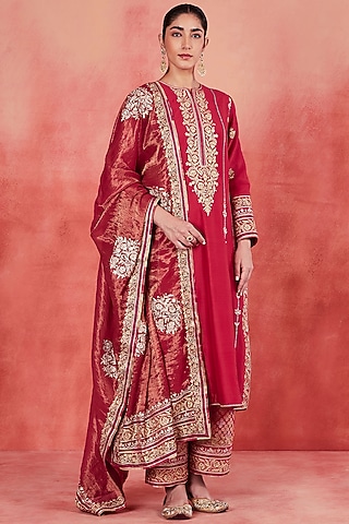Red Handwoven Silk Chanderi Zari Embroidered Long Kurta Set by Sue Mue