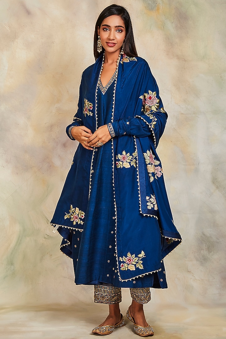 Midnight Blue Raw Silk Kurta Set by Sue Mue at Pernia's Pop Up Shop