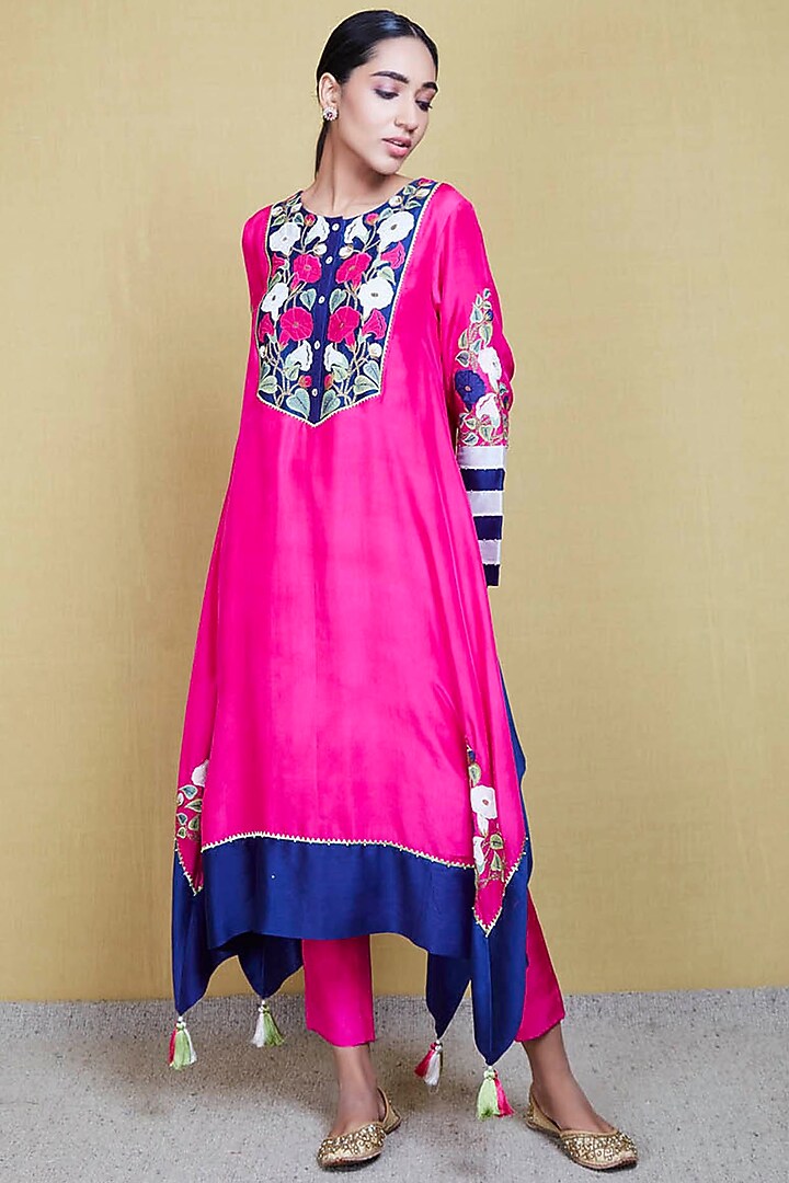 Deep Pink Applique Kurta Set by Sue Mue at Pernia's Pop Up Shop