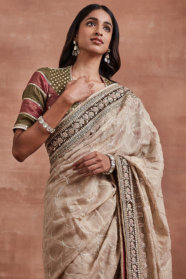 Gold Handwoven Chanderi Tissue Dori Embroidered Reception Saree Set by Sue Mue at Pernia's Pop Up Shop