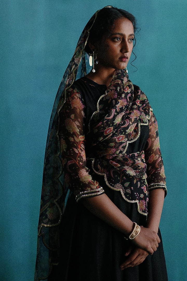 Black Viscose Silk Printed & Embroidered Asymmetric Kurta Set by Sufna by Vanshika Gupta at Pernia's Pop Up Shop