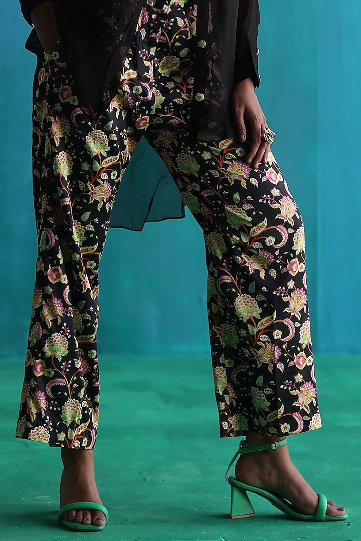Black Poly Printed Co-Ord Set by Sufna by Vanshika Gupta at Pernia's Pop Up Shop
