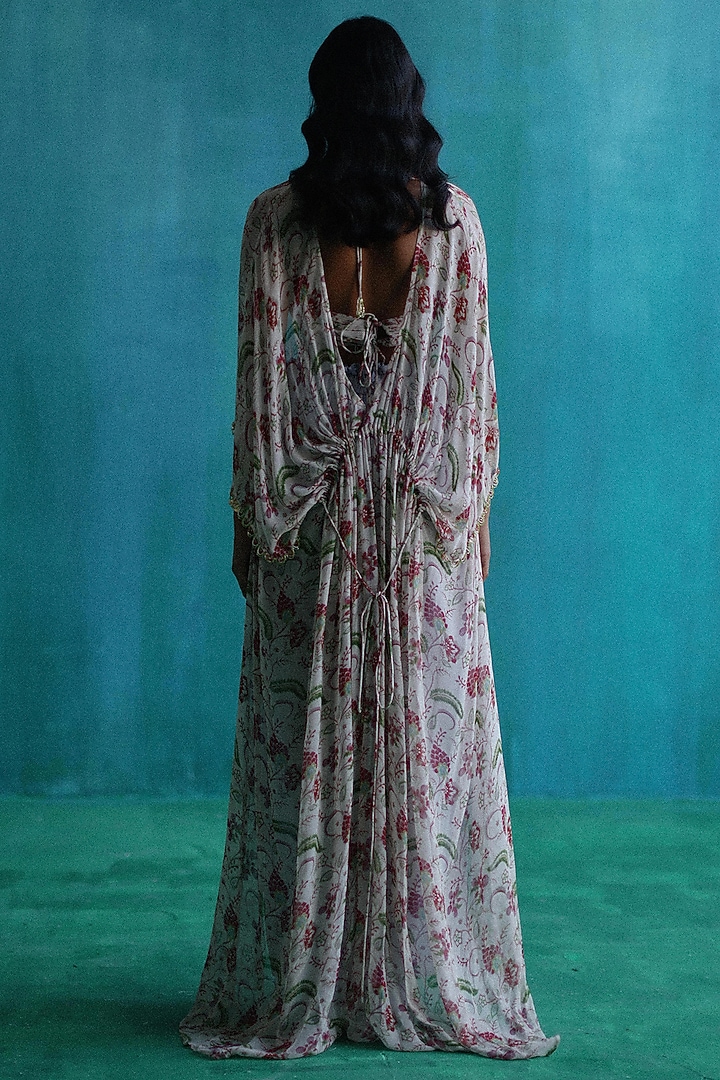 Grey Georgette Printed Cape Set by Sufna by Vanshika Gupta at Pernia's Pop Up Shop