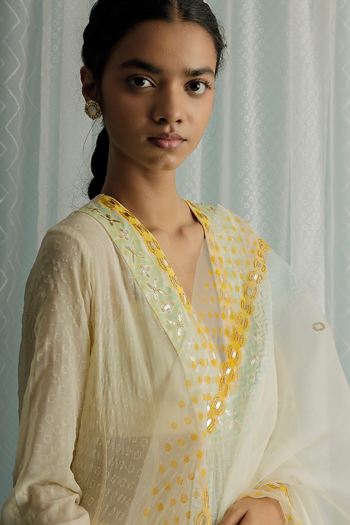 Ivory Georgette Printed & Embroidered Wedding Anarkali Set by Surbhi Gupta at Pernia's Pop Up Shop
