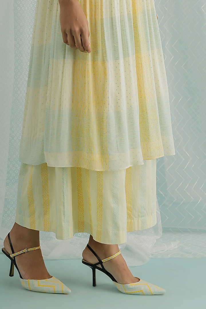Ivory Georgette Printed & Embroidered Kurta Set by Surbhi Gupta at Pernia's Pop Up Shop