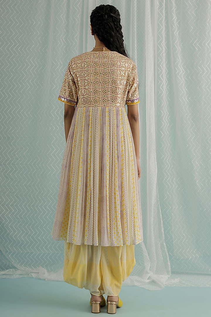 Ivory Georgette Printed & Embroidered Kurta Set by Surbhi Gupta at Pernia's Pop Up Shop