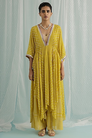 Canary Georgette Hand Embroidered Cape Set by Surbhi Gupta