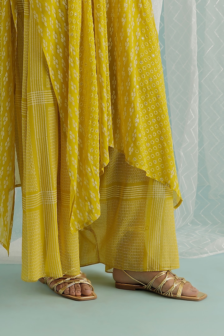 Canary Georgette Hand Embroidered Cape Set by Surbhi Gupta at Pernia's Pop Up Shop