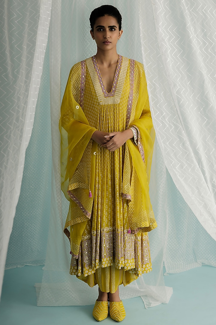 Canary Georgette Embroidered Wedding Anarkali Set by Surbhi Gupta at Pernia's Pop Up Shop